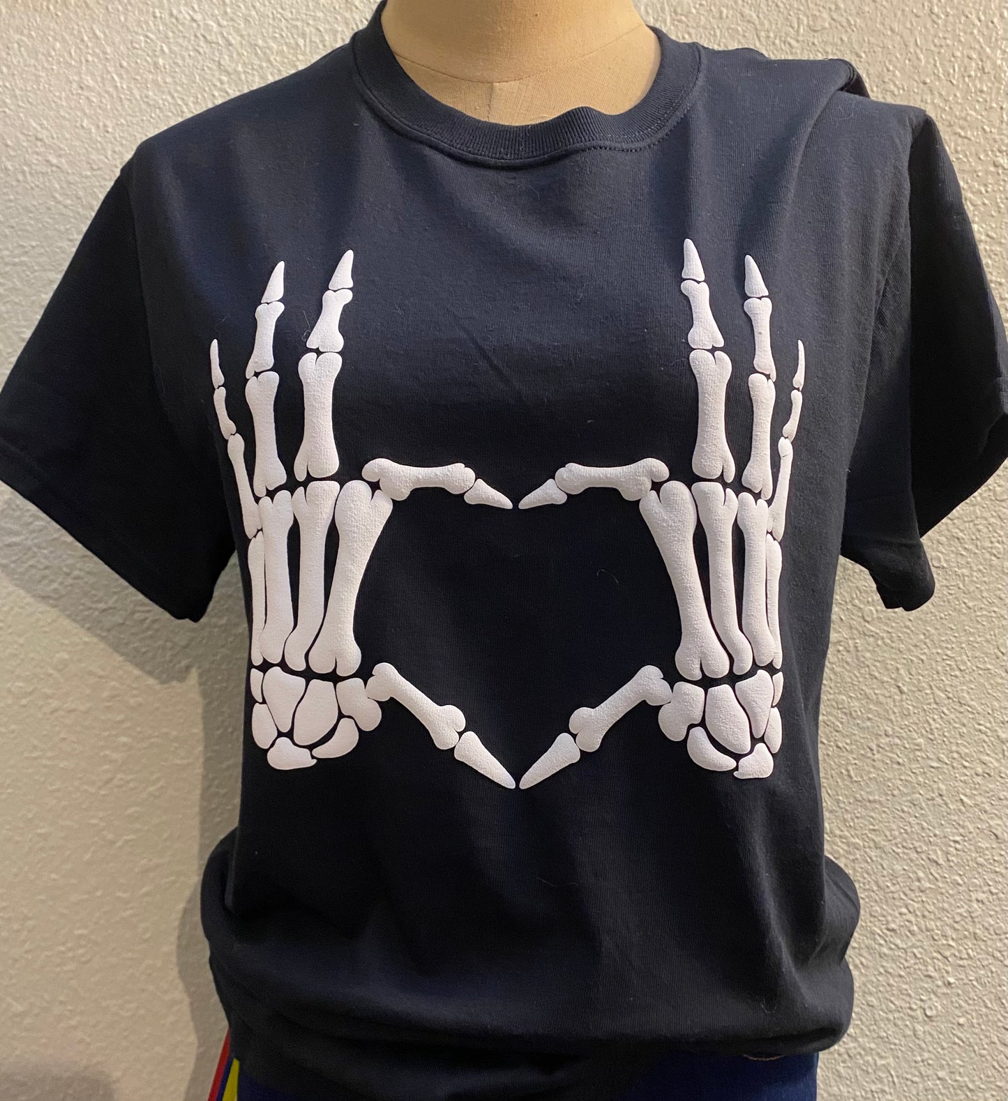 Heart skeleton hands